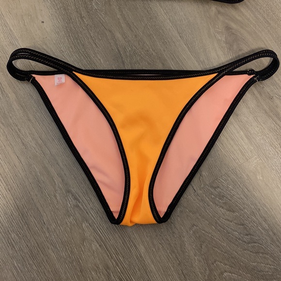 VS Bikini set - Picture 3 of 7